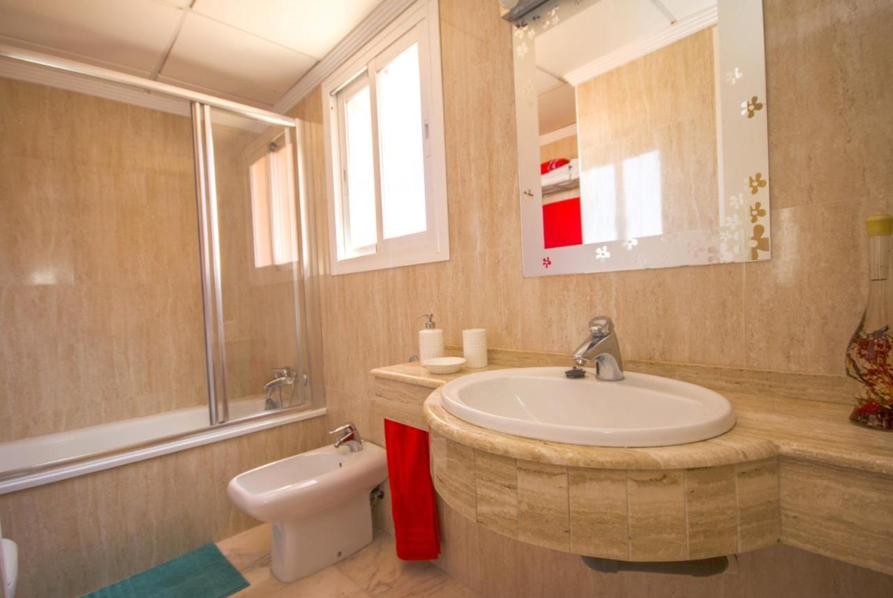 Albi B&B Burriana Beach Nerja Eksteriør billede