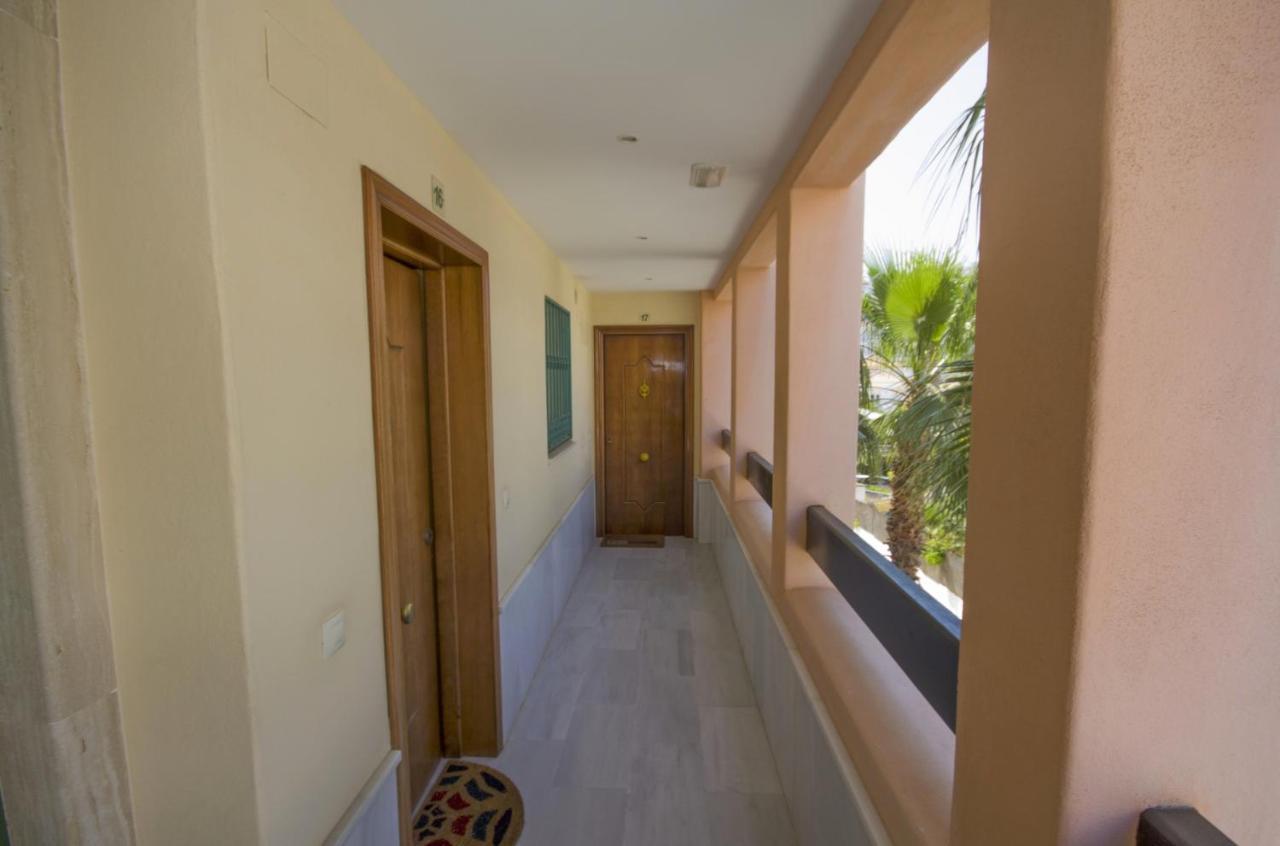 Albi B&B Burriana Beach Nerja Eksteriør billede